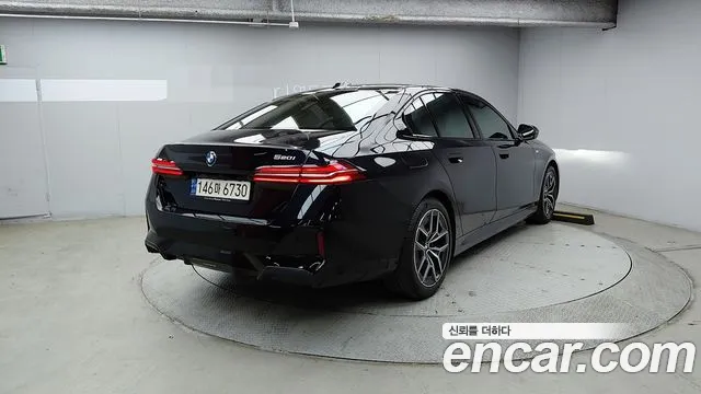 BMW 5 Series G60 — Фото автомобиля 4