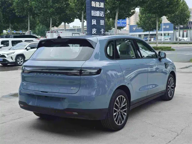 Leapmotor B10 — Фото автомобиля 4