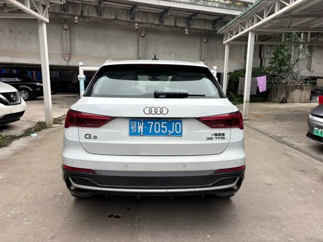 Audi Q3 — Фото автомобиля 13
