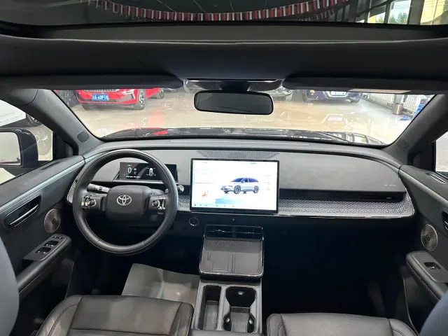 Toyota BoZhi 3X — Фото автомобиля 13