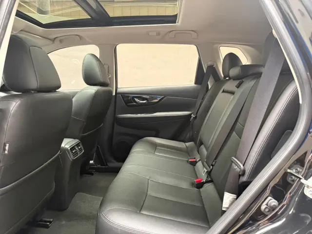 Nissan X-Trail — Фото автомобиля 10