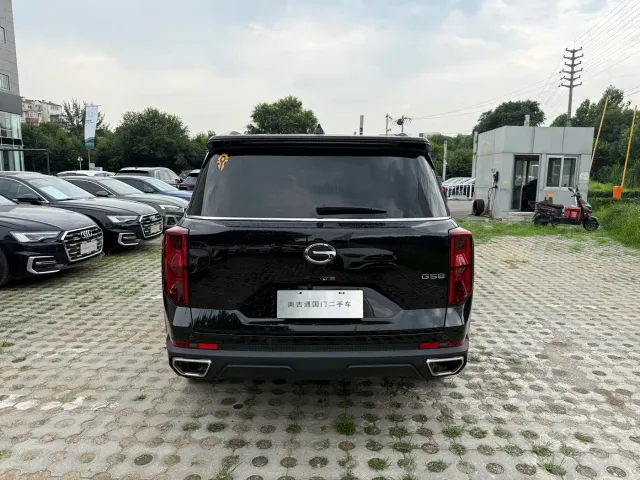 GAC Trumpchi GS8 — Фото автомобиля 14
