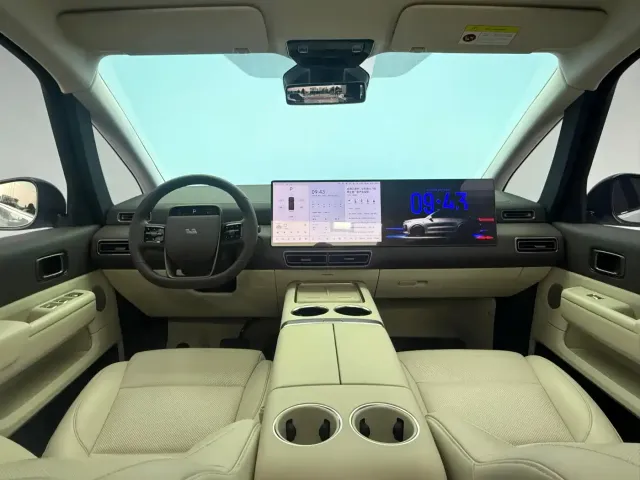 Li Auto MEGA — Фото автомобиля 7