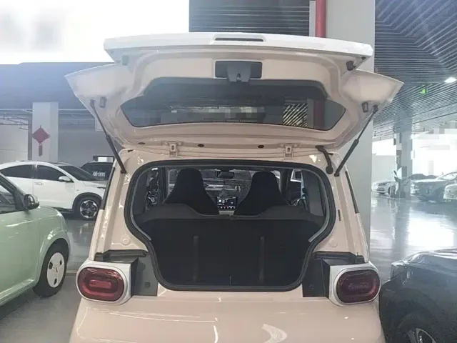 Wuling Hongguang Mini EV — Фото автомобиля 14