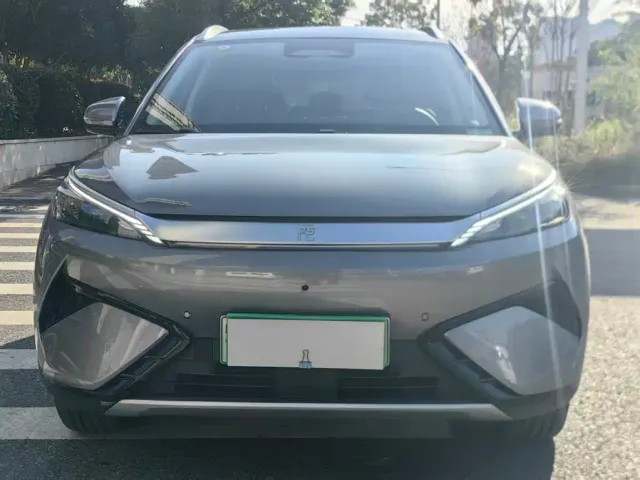 BYD Yuan PLUS — Фото автомобиля 2