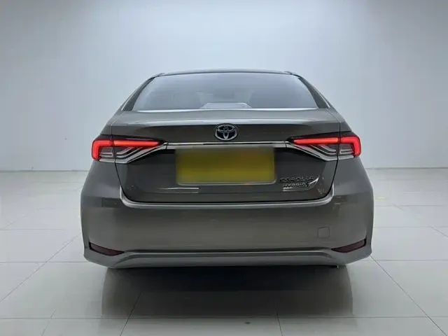 Toyota Corolla — Фото автомобиля 8
