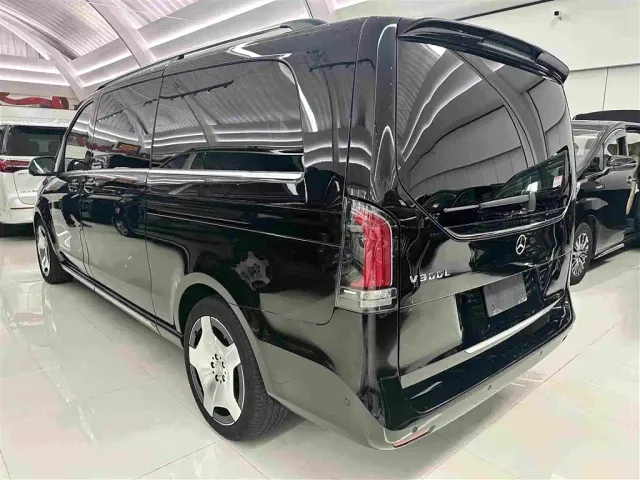 Mercedes-Benz V-Class — Фото автомобиля 18