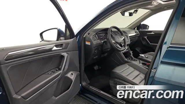 Volkswagen Tiguan — Фото автомобиля 15