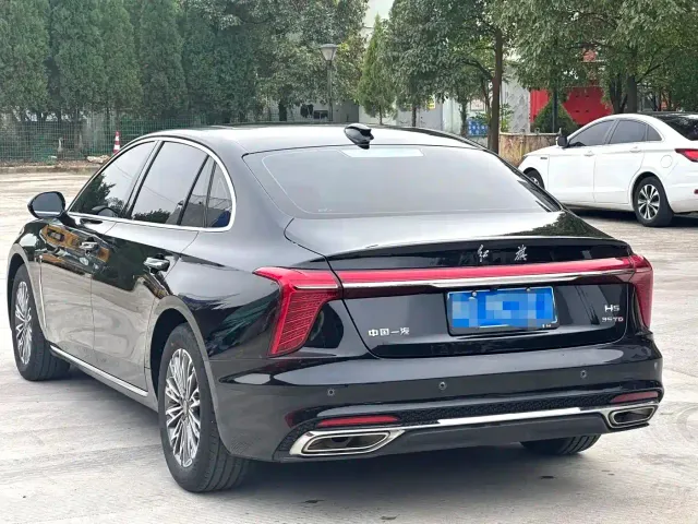 Hongqi H5 — Фото автомобиля 8