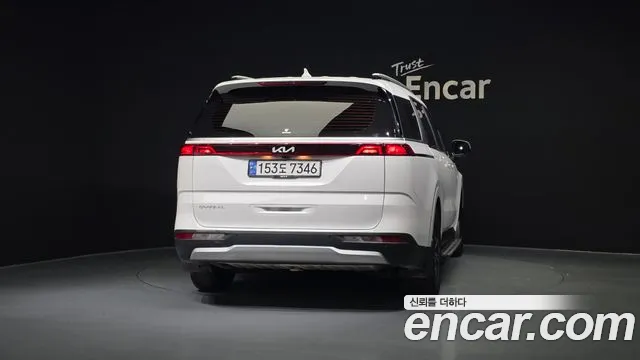Kia Canival Carnival 4 поколение 9 мест Prestige — Фото автомобиля 4