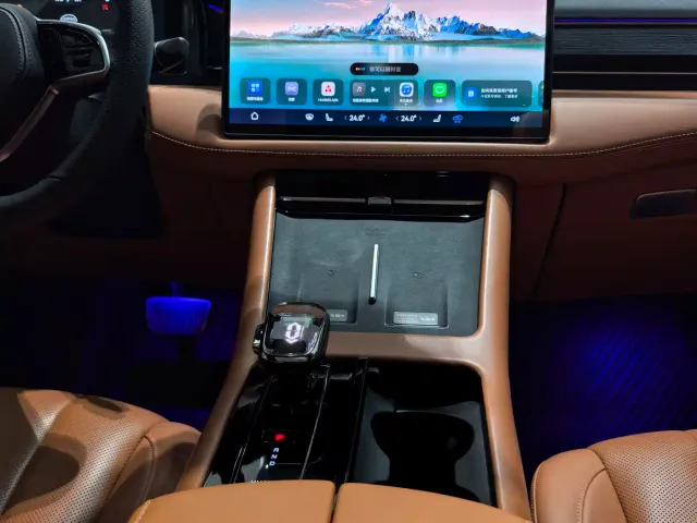 Aito M7 — Фото автомобиля 16