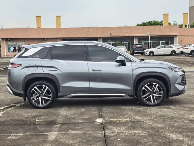 BYD Song L DM-i — Фото автомобиля 3