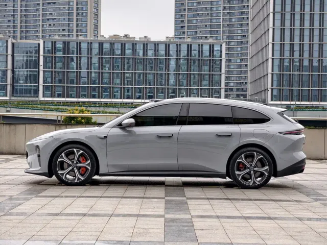 Nio ET5 Touring — Фото автомобиля 8