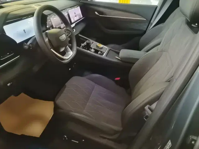 Geely Xingyue L — Фото автомобиля 14