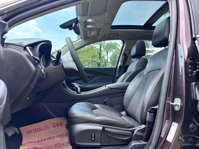 Buick Envision Plus — Фото автомобиля 12