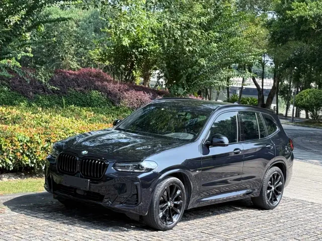 Фотография автомобиля — BMW X3