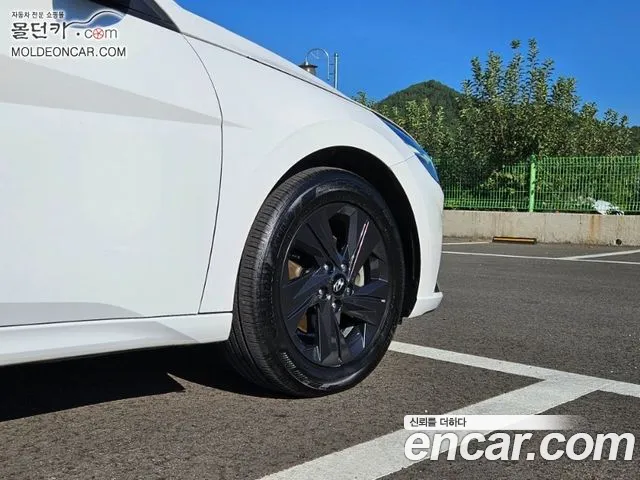 Hyundai Avante CN7 — Фото автомобиля 18