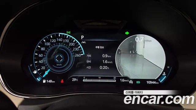 Genesis GV70 2.5T Бензин 2WD — Фото автомобиля 6