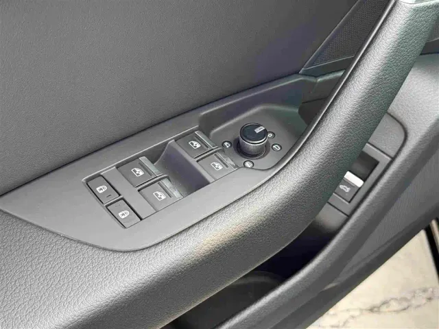 Audi A6L — Фото автомобиля 11