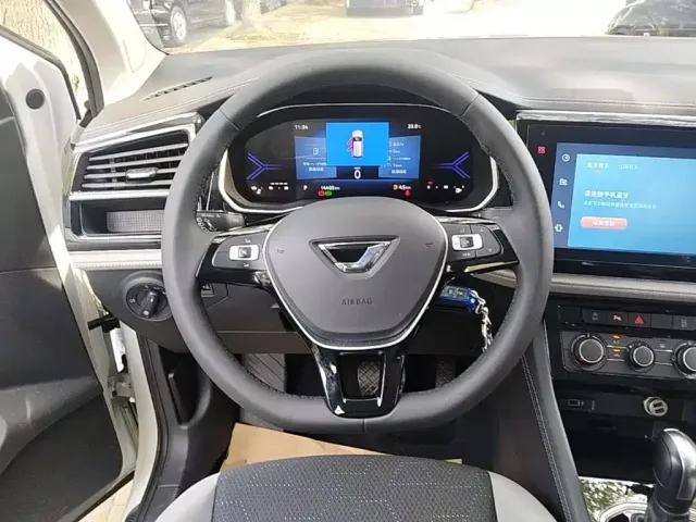 Jetta VS7 — Фото автомобиля 10
