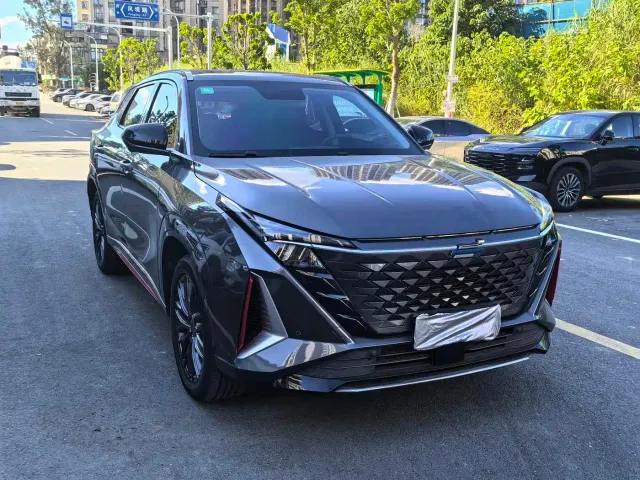 Changan Z6 — Фото автомобиля 3