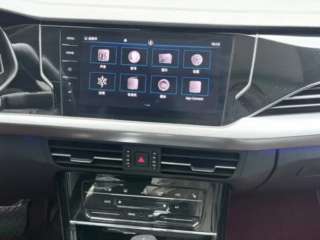 Volkswagen Passat — Фото автомобиля 16