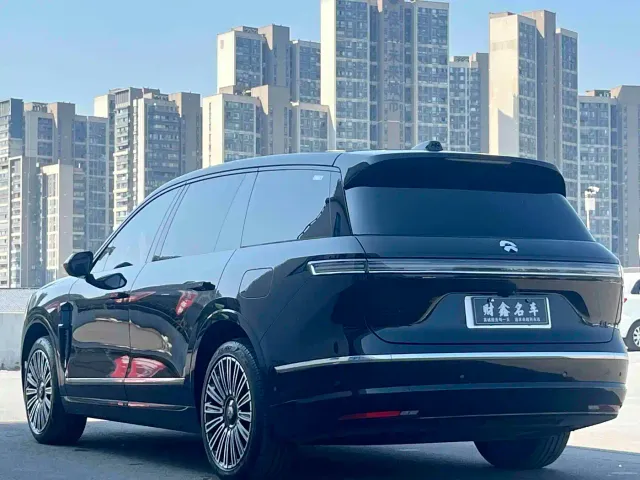 Nio ES8 — Фото автомобиля 10