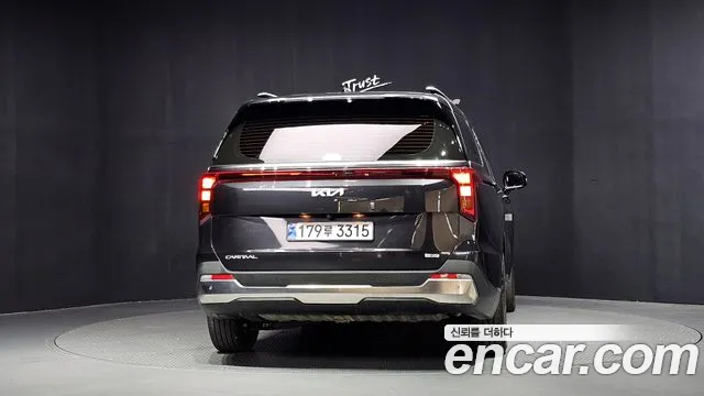 Kia Carnival 4th Gen — Фото автомобиля 4