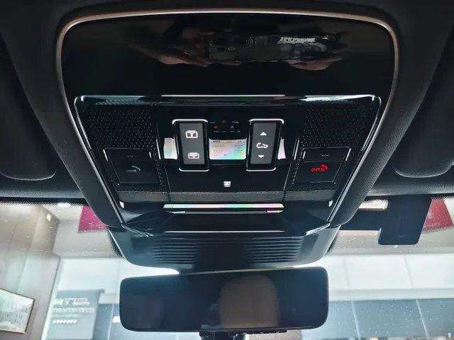 Land Rover Range Rover Sport — Фото автомобиля 12