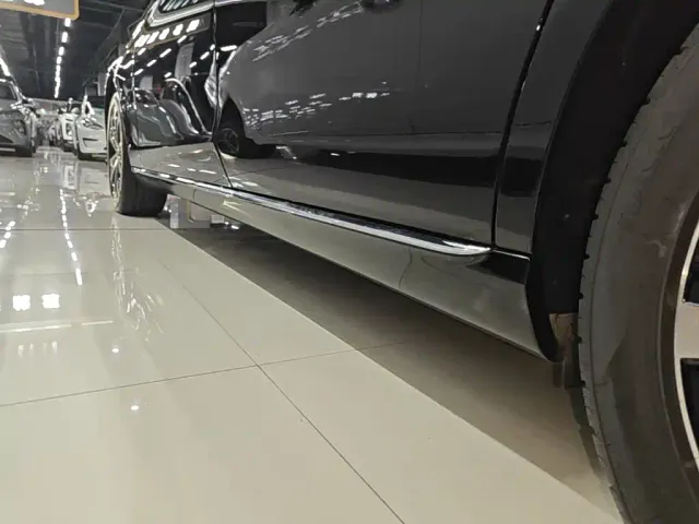Mercedes-Benz E-Class — Фото автомобиля 21