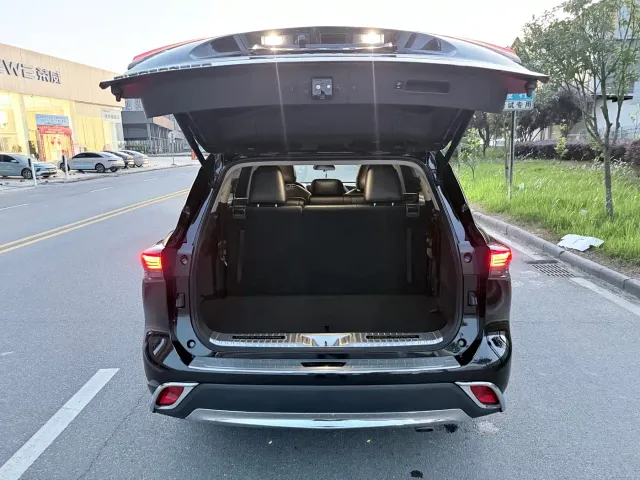 Toyota Highlander — Фото автомобиля 14