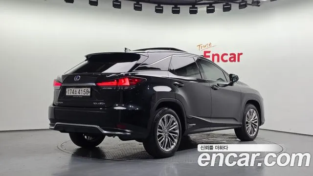 Lexus RX — Фото автомобиля 2