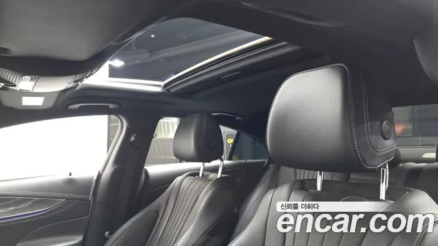 Mercedes-Benz CLS-Class — Фото автомобиля 18