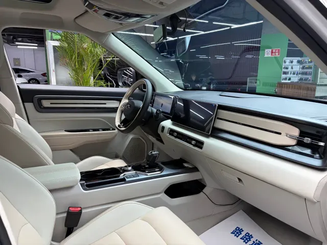 Geely ICON — Фото автомобиля 7