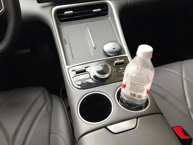 Geely Galaxy L6 — Фото автомобиля 15
