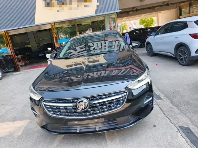 Buick Regal — Фото автомобиля 2