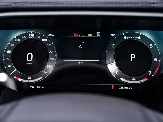 Land Rover Range Rover Sport — Фото автомобиля 16
