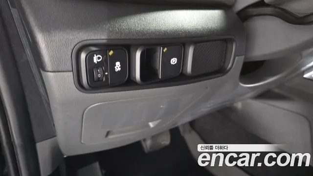 Kia Tasman Tasman 2.5T Бензин 4WD — Фото автомобиля 30