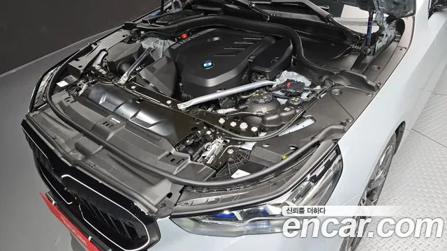 BMW 5-Series 5 серия (G60) 530i xDrive M Sport Pro Special Edition — Фото автомобиля 6