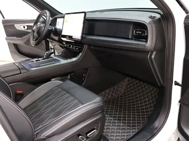 GAC Trumpchi GS8 — Фото автомобиля 8