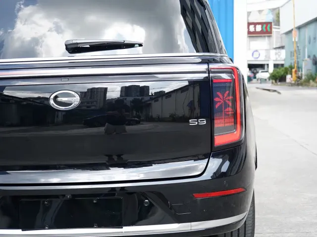 GAC Trumpchi Xiangwang S9 — Фото автомобиля 14
