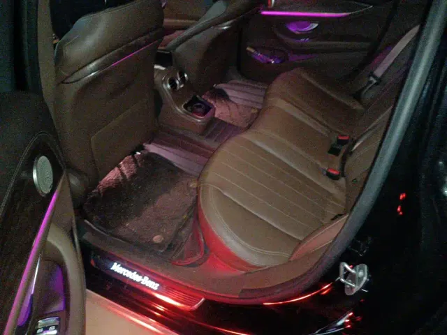 Mercedes-Benz E-Class — Фото автомобиля 18