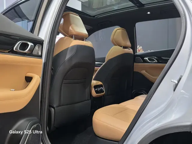 Geely Boyue L — Фото автомобиля 5