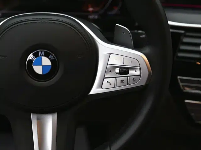 BMW 5 Series — Фото автомобиля 17