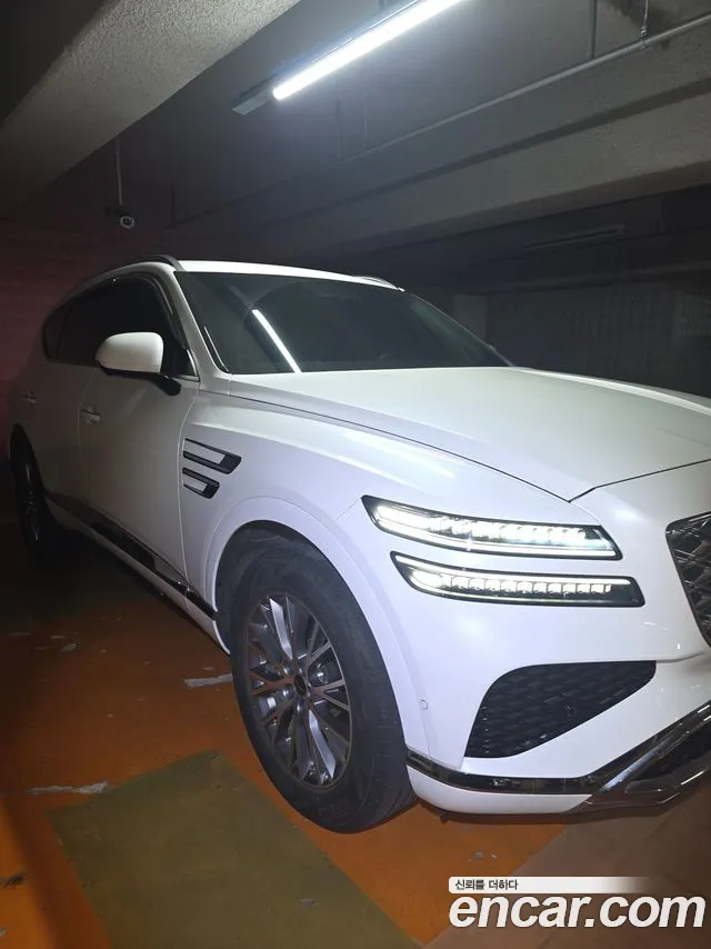 Genesis GV80 — Фото автомобиля 12