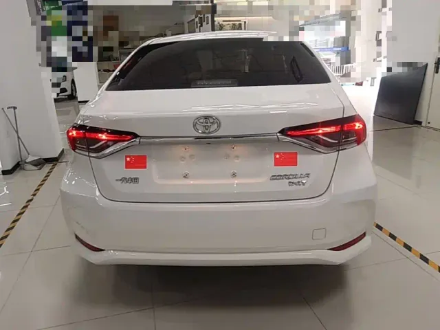 Toyota Corolla — Фото автомобиля 5
