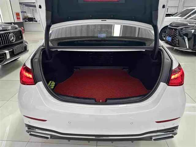 Mercedes-Benz C-Class — Фото автомобиля 27