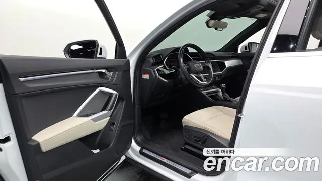 Audi Q3 35 TDI Premium — Фото автомобиля 3