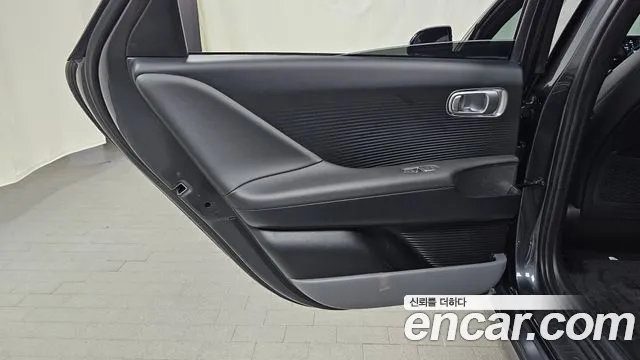 Hyundai Ioniq6 — Фото автомобиля 24