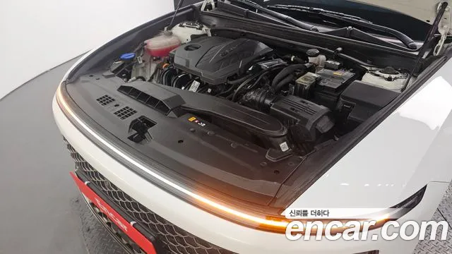 Hyundai Grandeur Grandeur (GN7) 2.5 Бензин 2WD — Фото автомобиля 5